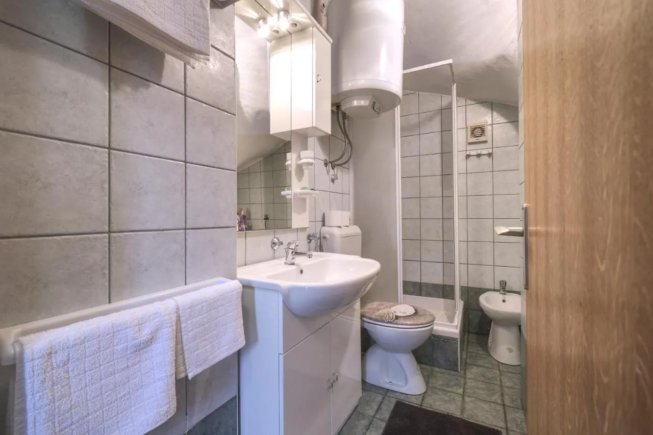 Kuca Za Odmor Tonka Villa Grizane-Belgrad